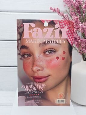 Fazit Makeup Patches Strawberry Speckles